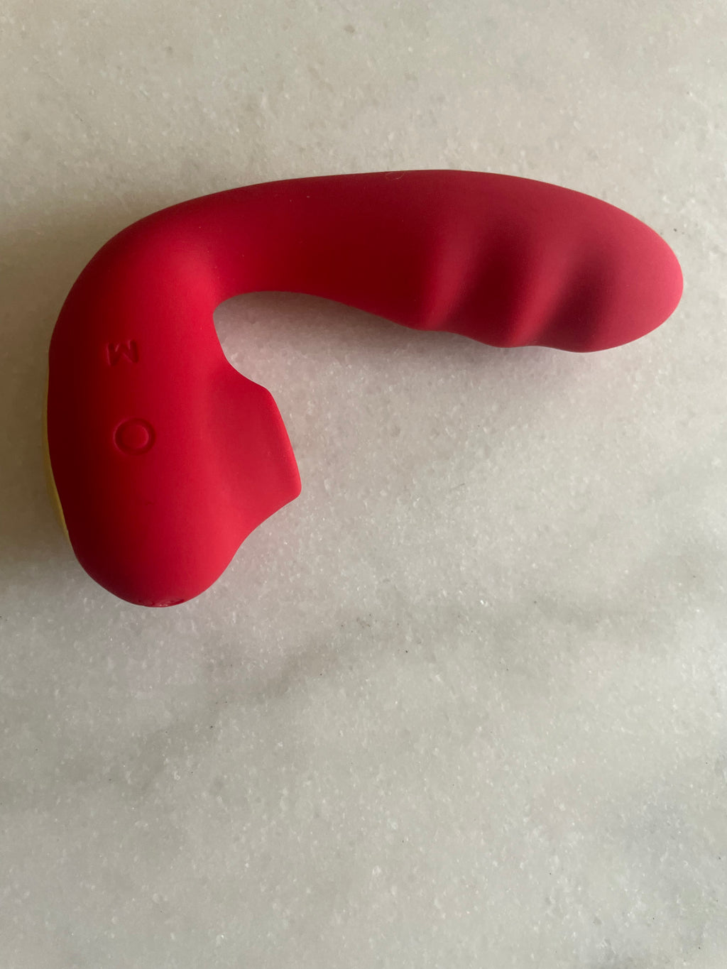 Velvet Curve – Suction & G-Spot Stimulator