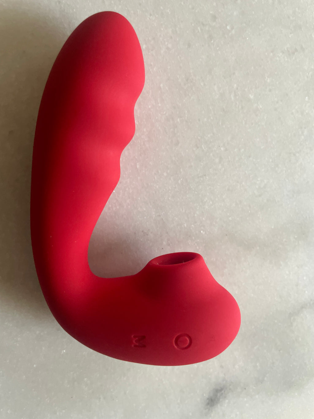 Velvet Curve – Suction & G-Spot Stimulator