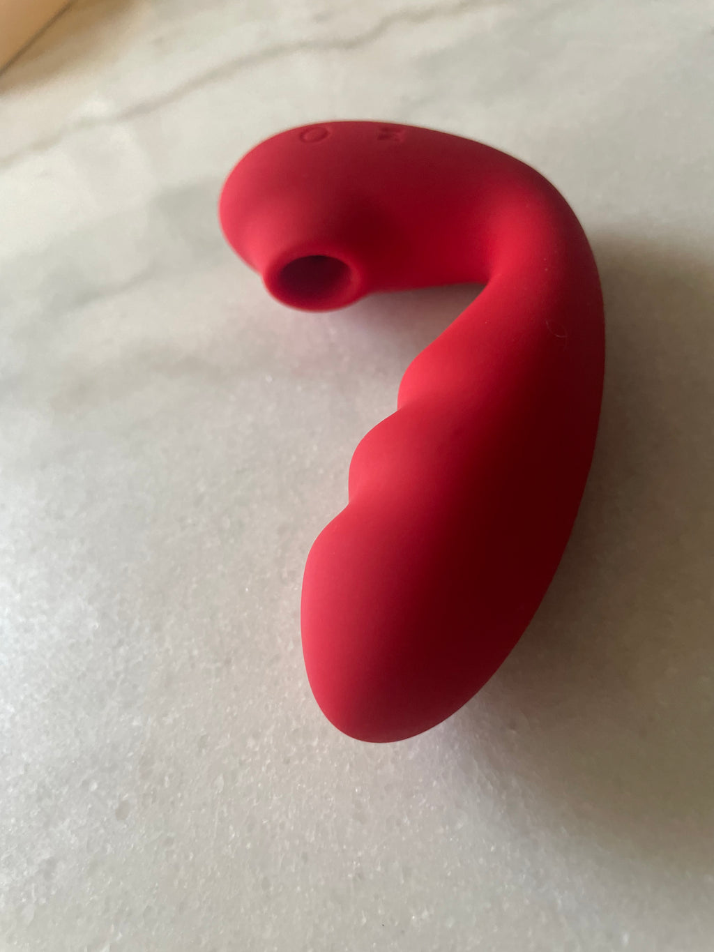 Velvet Curve – Suction & G-Spot Stimulator
